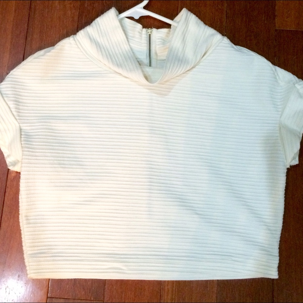 Anthropologie cropped pullover